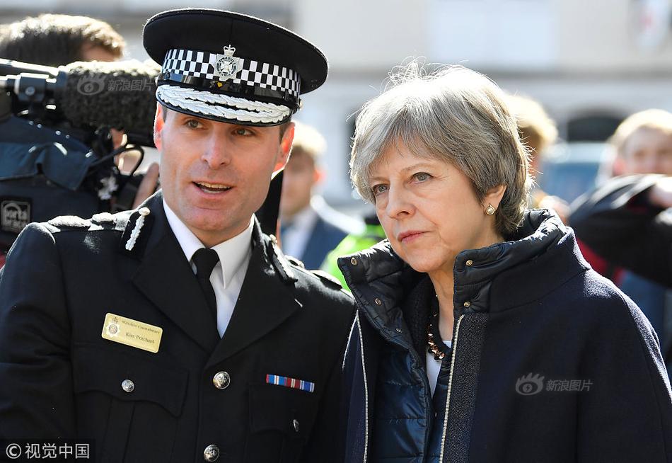 國網湖南電力研發履帶系列山地組塔裝備