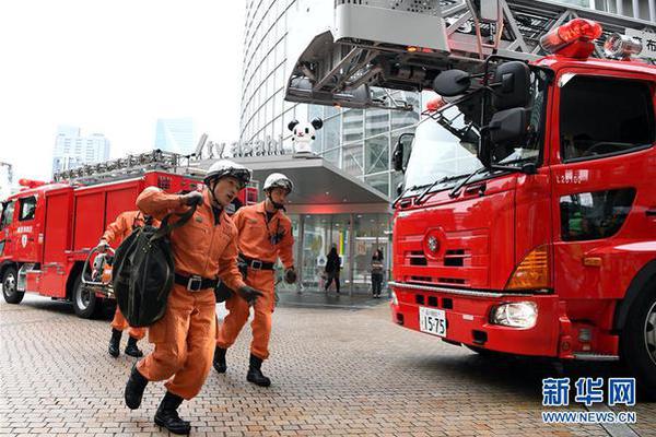 寧德時(shí)代瘋狂降價(jià)，電車們終于可以打骨折了？